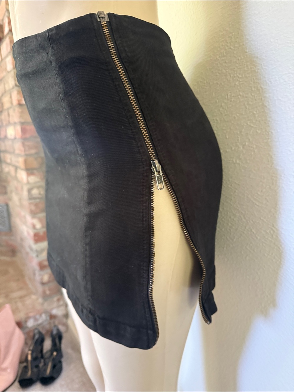 Carmar Black Denim  Mini Skirt Full Zip both sides 26